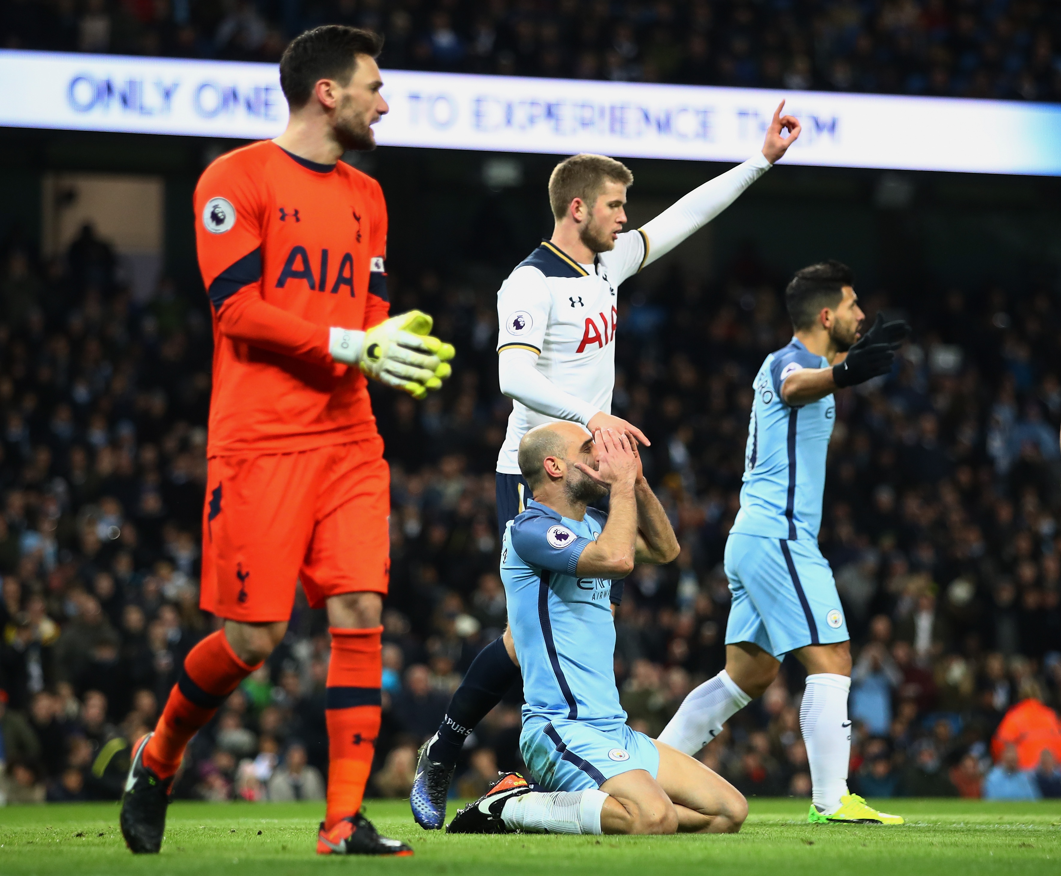 Tran Man City vs Tottenham anh 2