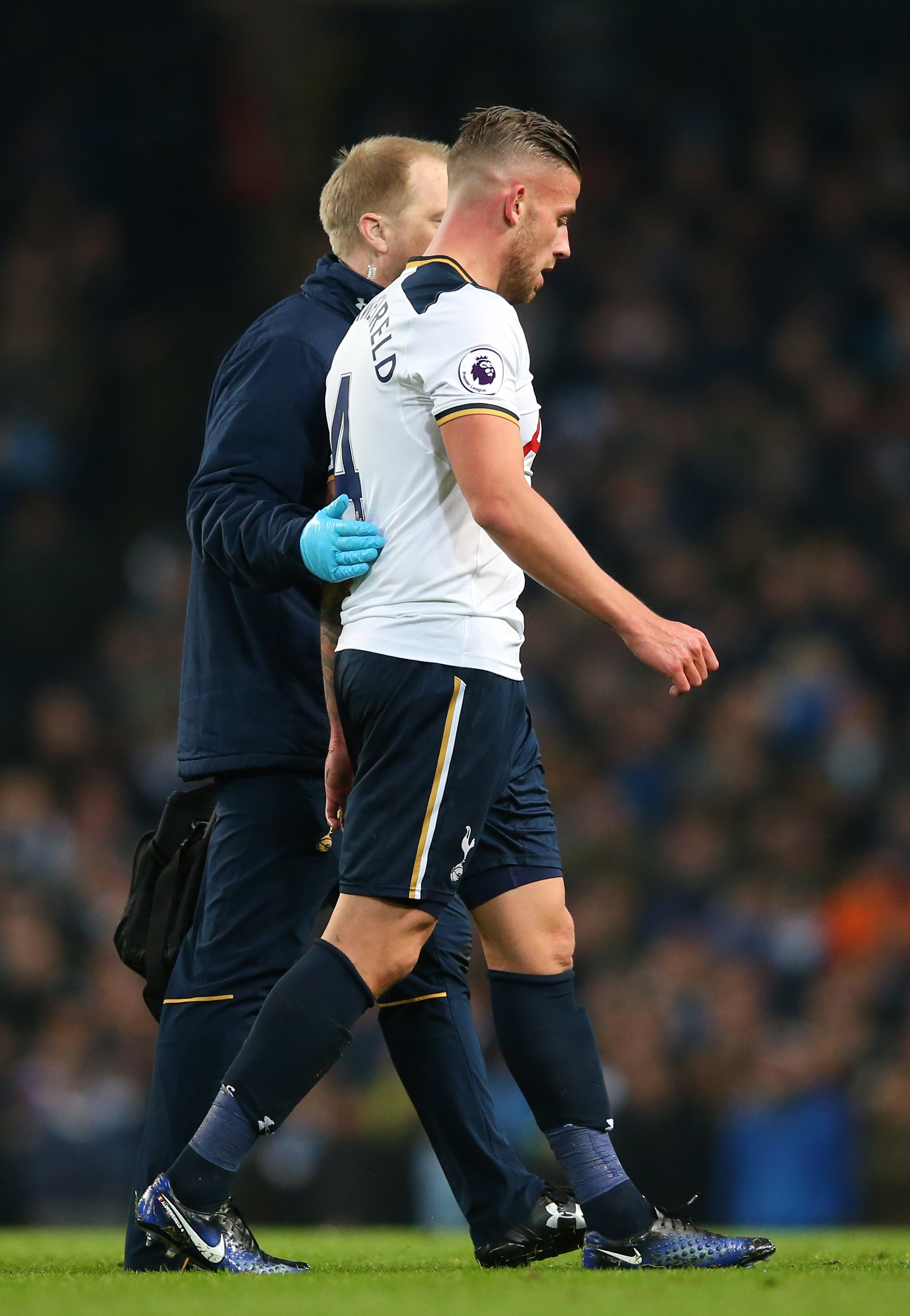 Tran Man City vs Tottenham anh 11