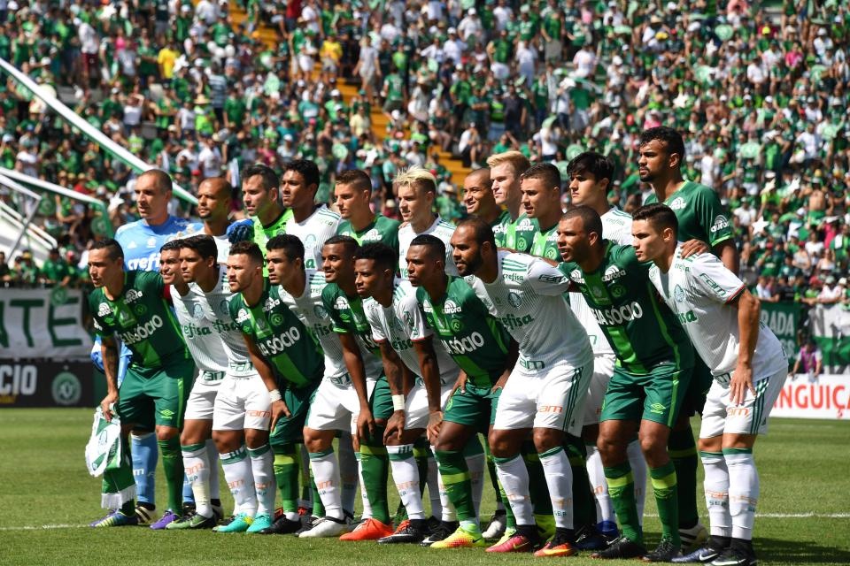 doi bong Chapecoense thi dau tran dau anh 10