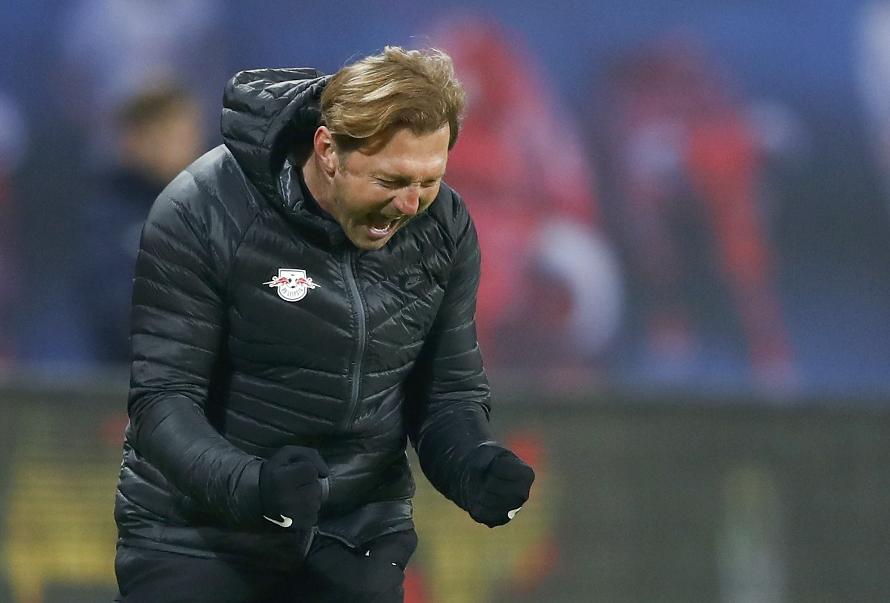 Leipzig ha guc doi bat bai cuoi cung cua Bundesliga hinh anh