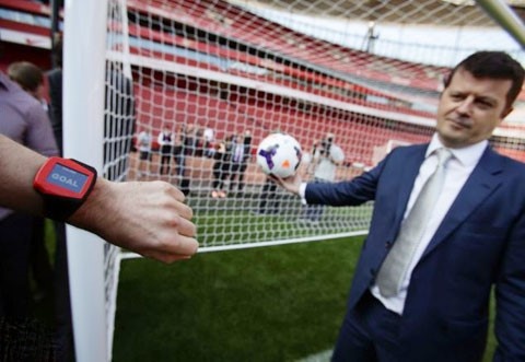 Barca ra mat cong nghe hawk-eye anh 3