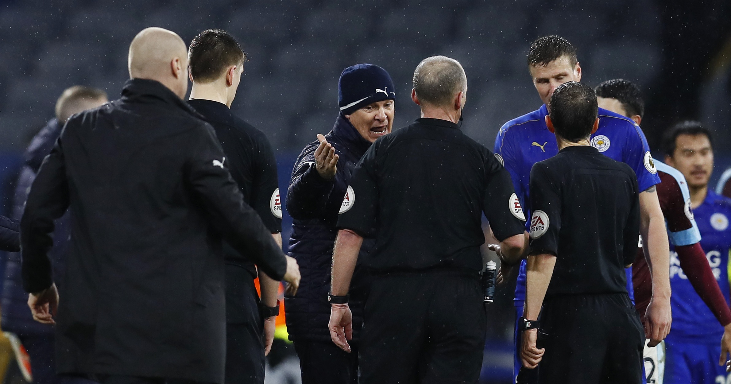 tran Burnley vs Leicester anh 4