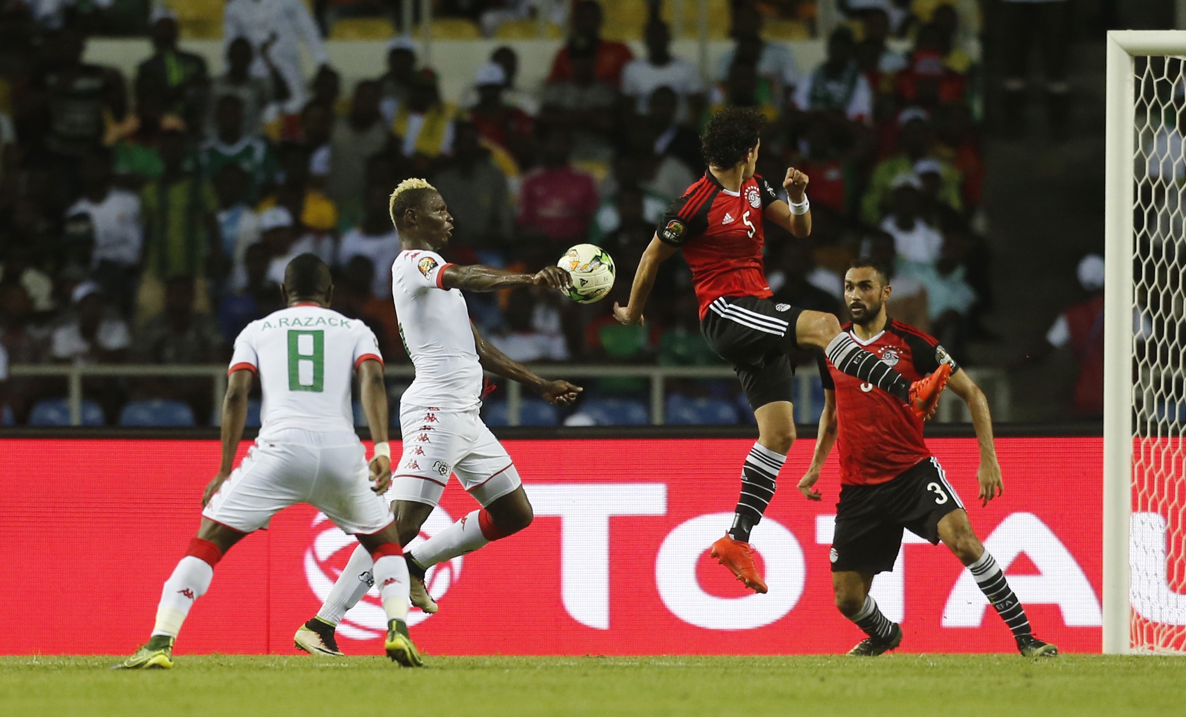 tran Burkina Faso vs Egypt anh 4