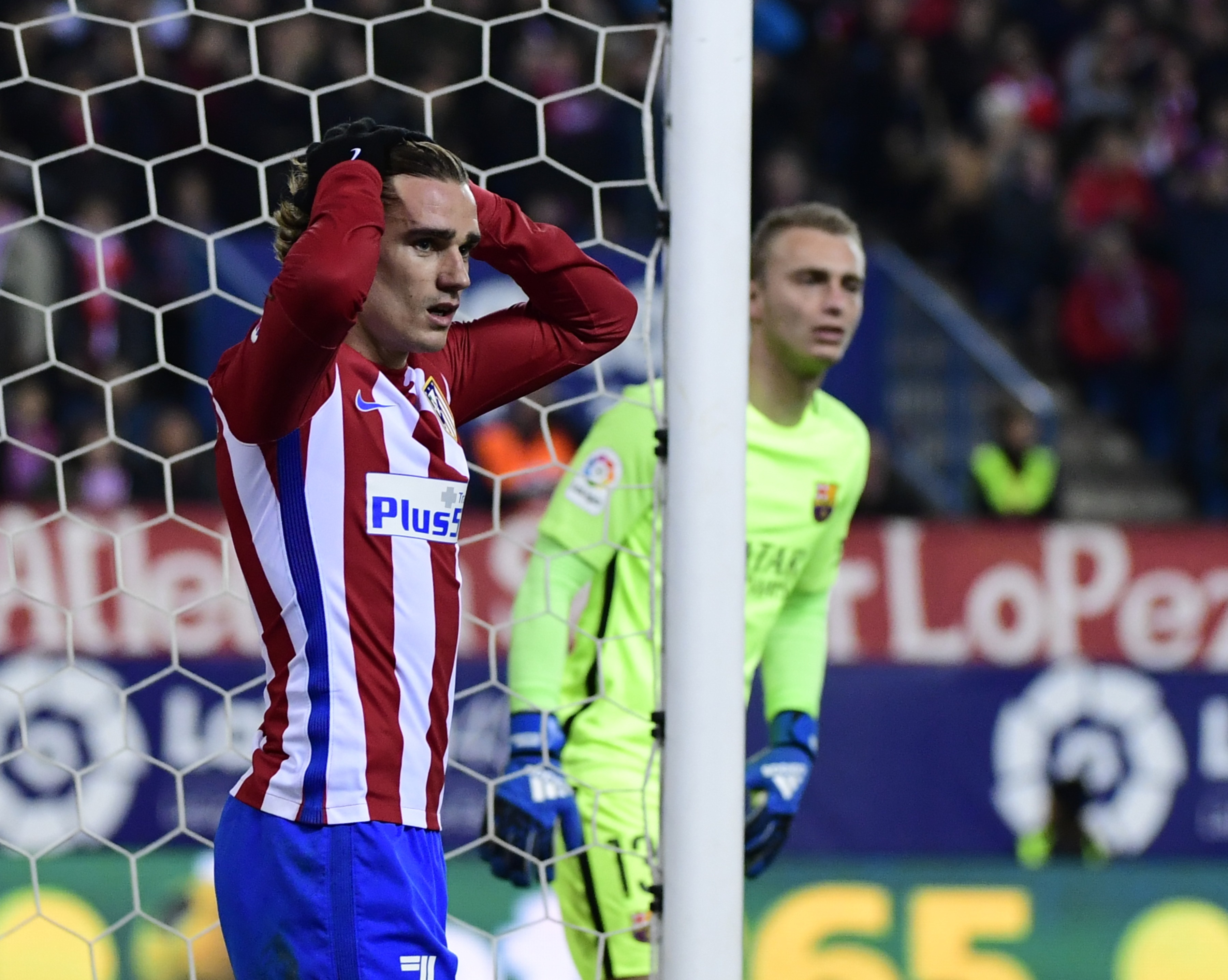 tran Atletico vs Barcelona anh 8