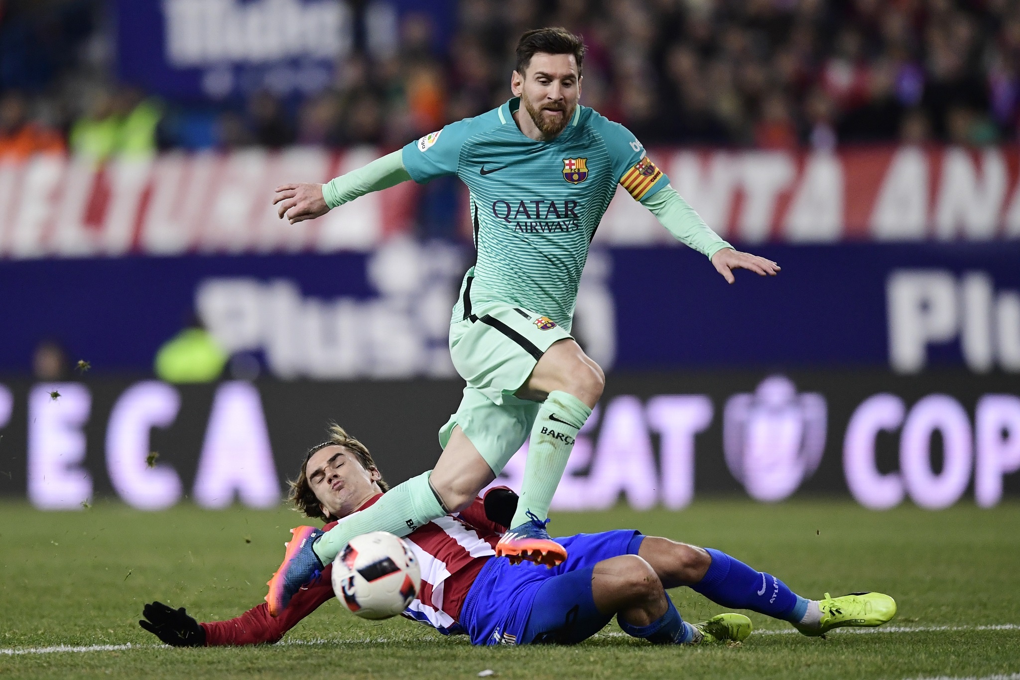 tran Atletico vs Barcelona anh 4