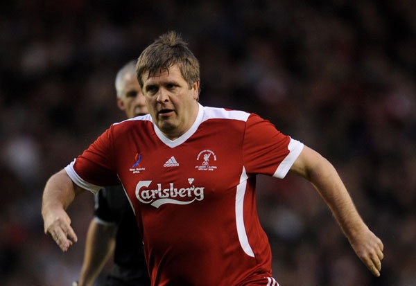 cac danh thu phat phi sau khi giai nghe anh 20