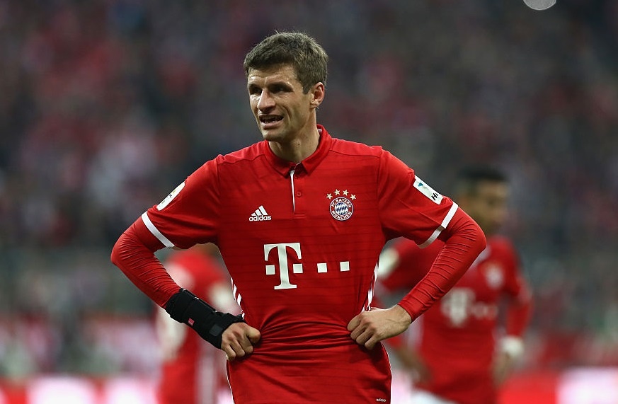 Mueller - tu muc tieu 100 trieu bang den nguoi vo hinh hinh anh