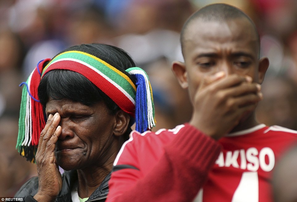 Tham kich 17 CDV chet trong mot tran bong hinh anh