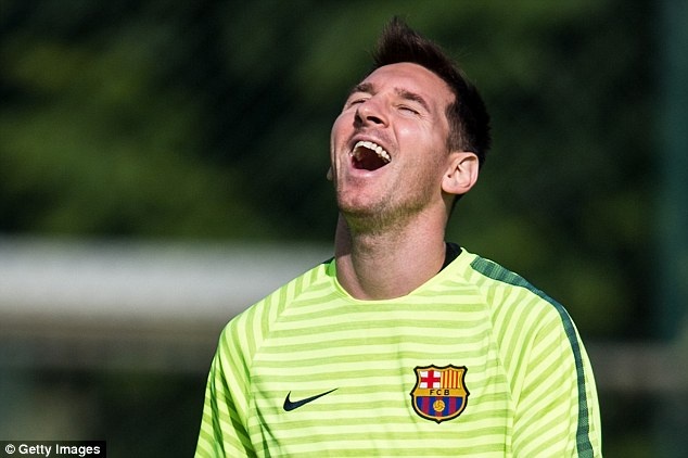 Messi - con ac mong cua huan luyen vien PSG hinh anh