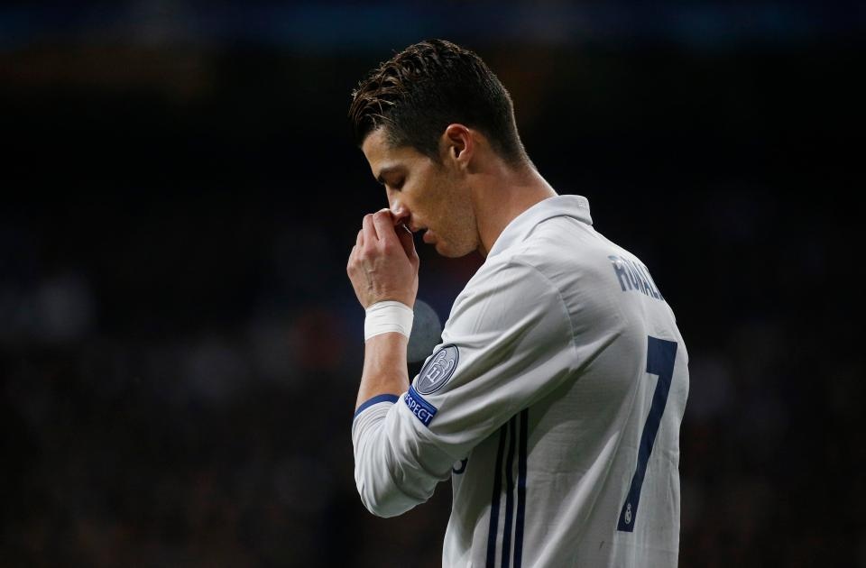 Ronaldo lap ky luc dang nho va dang quen hinh anh