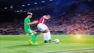 Martial danh cui cho lam dong huong chay mau mom hinh anh