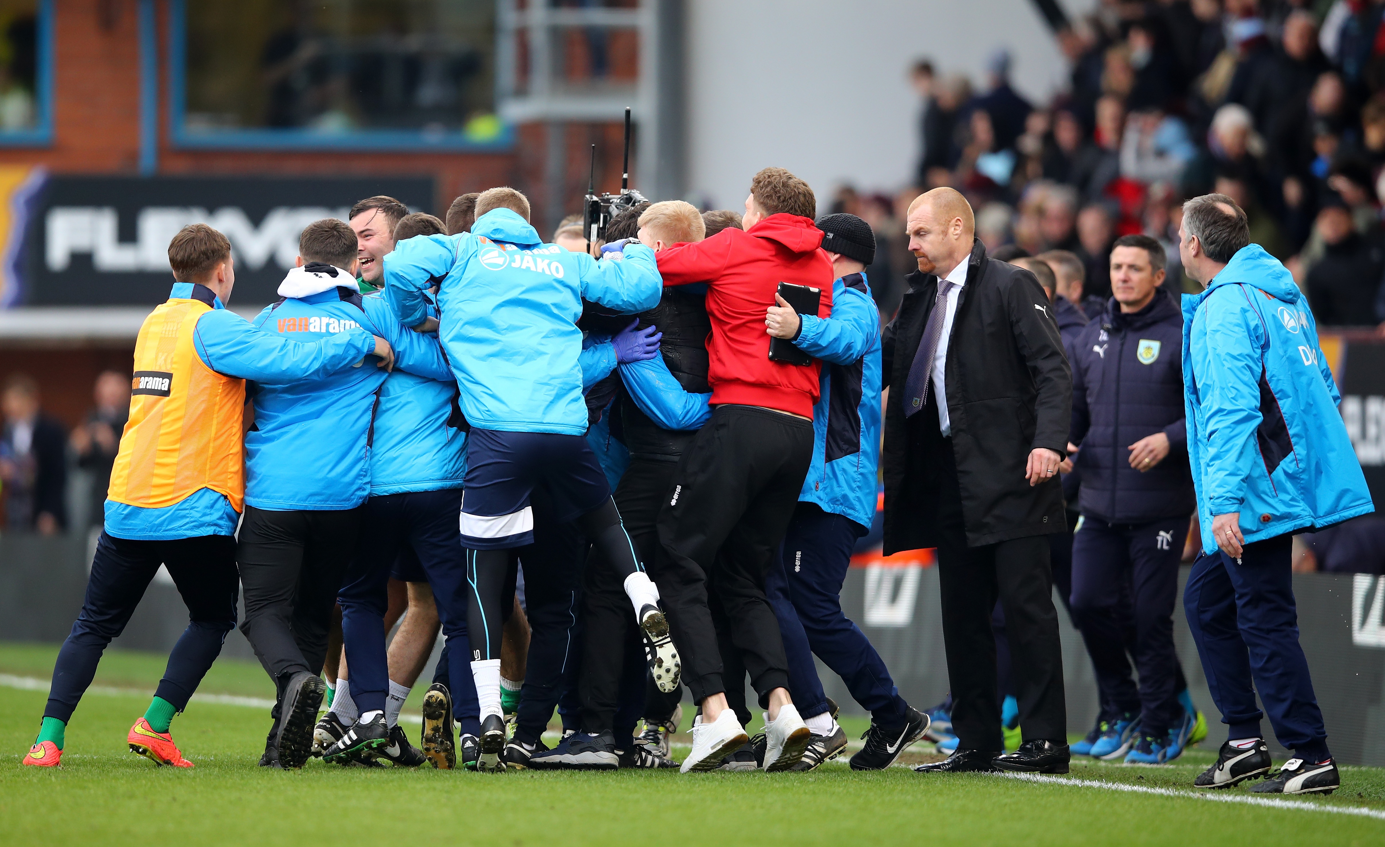 CLB nghiep du tao dia chan anh 6