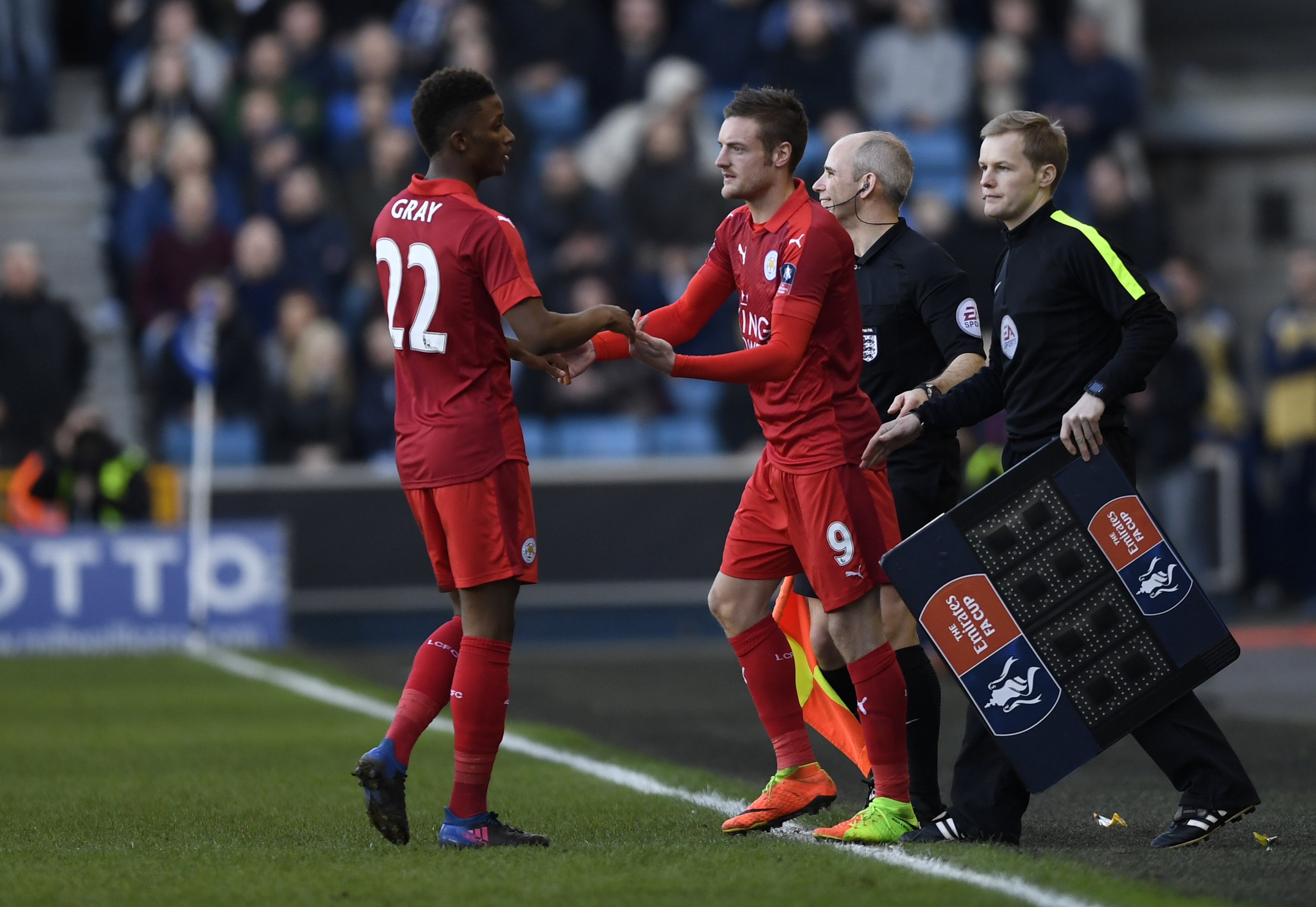 tran Millwall vs Leicester anh 1