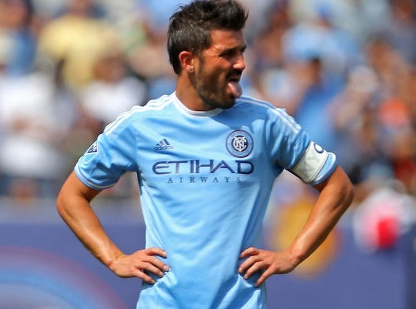 Trong tai dung cong nghe duoi David Villa hinh anh