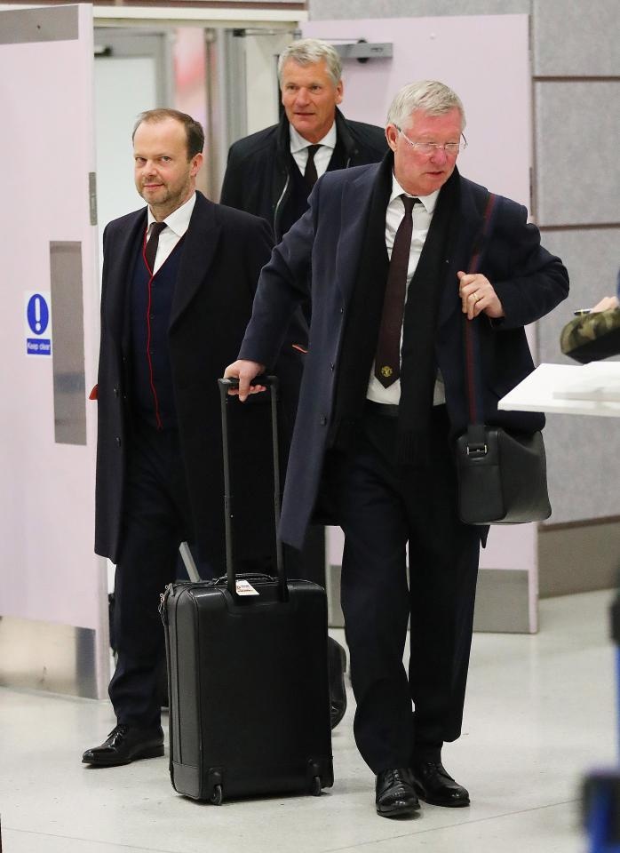 Mourinho tặng quà đặc biệt cho CĐV ảnh 10 Mourinho tang qua dac biet cho CDV anh 10