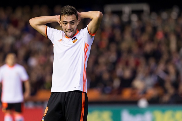 Valencia bi tu choi 2 qua phat den o tran thang Real hinh anh