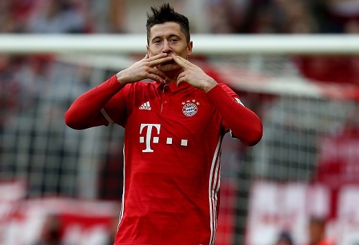 Tam anh hao Bundesliga ru nhau thang tran hinh anh