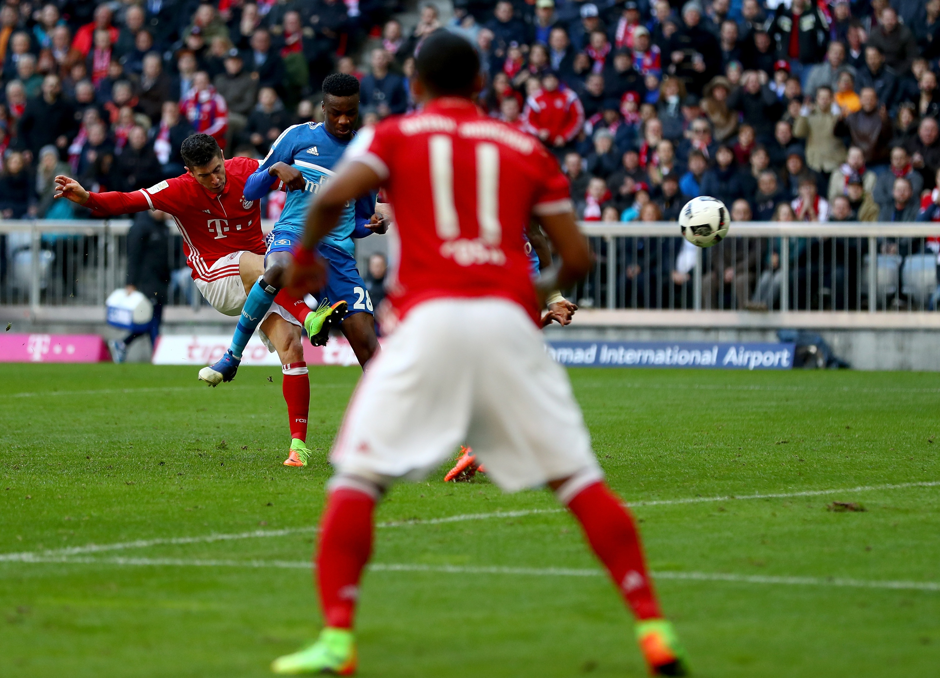 tran Bayern vs Hamburg anh 4