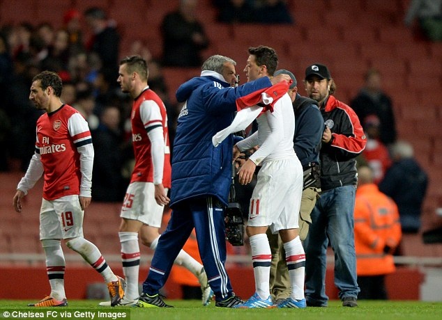 Mourinho mắng Oezil ảnh 1 Mourinho mang Oezil anh 1