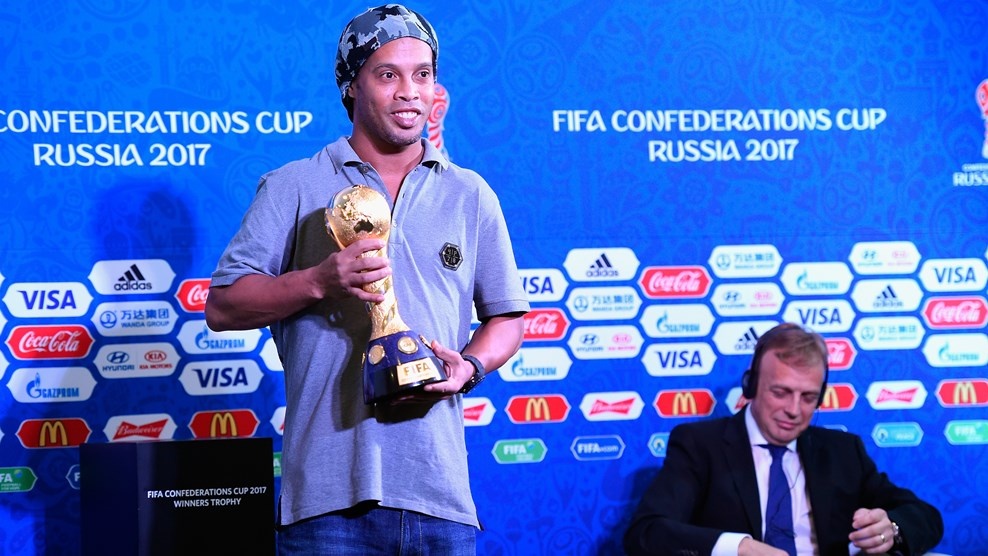 Ronaldo khong cham vao cup Lien doan chau luc anh 8