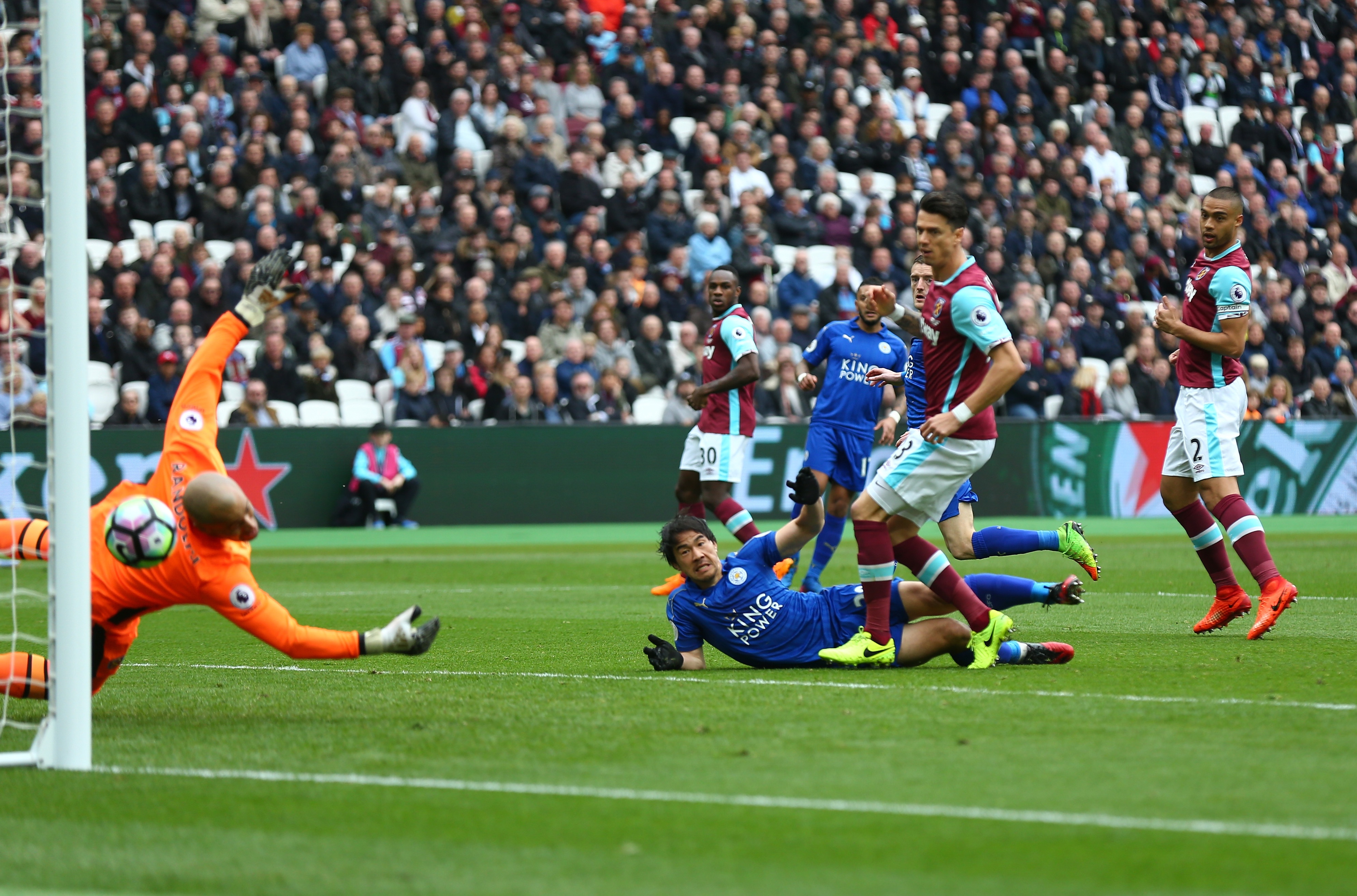 tran West Ham vs Leicester anh 3