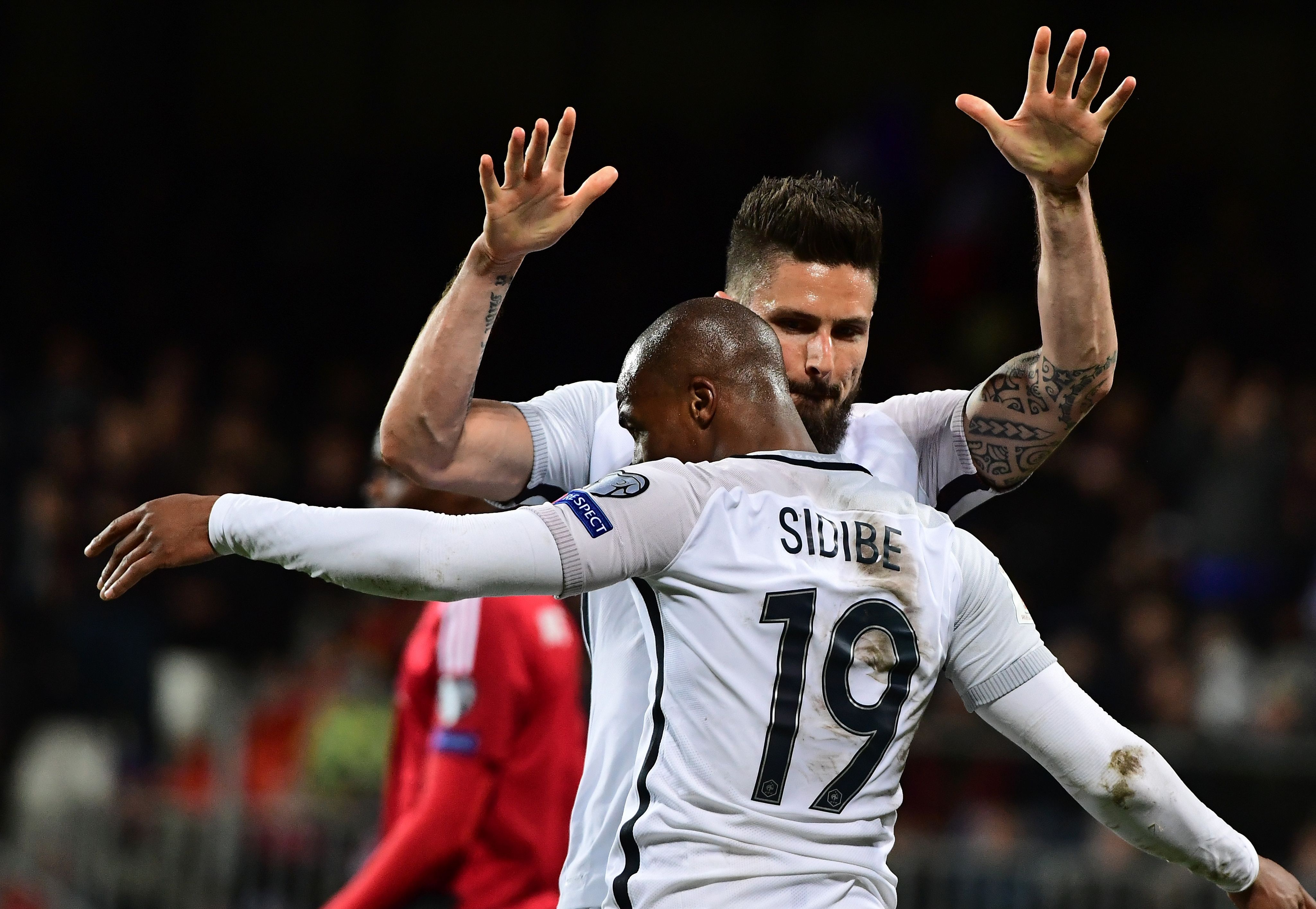 tran Luxembourg vs Phap anh 2