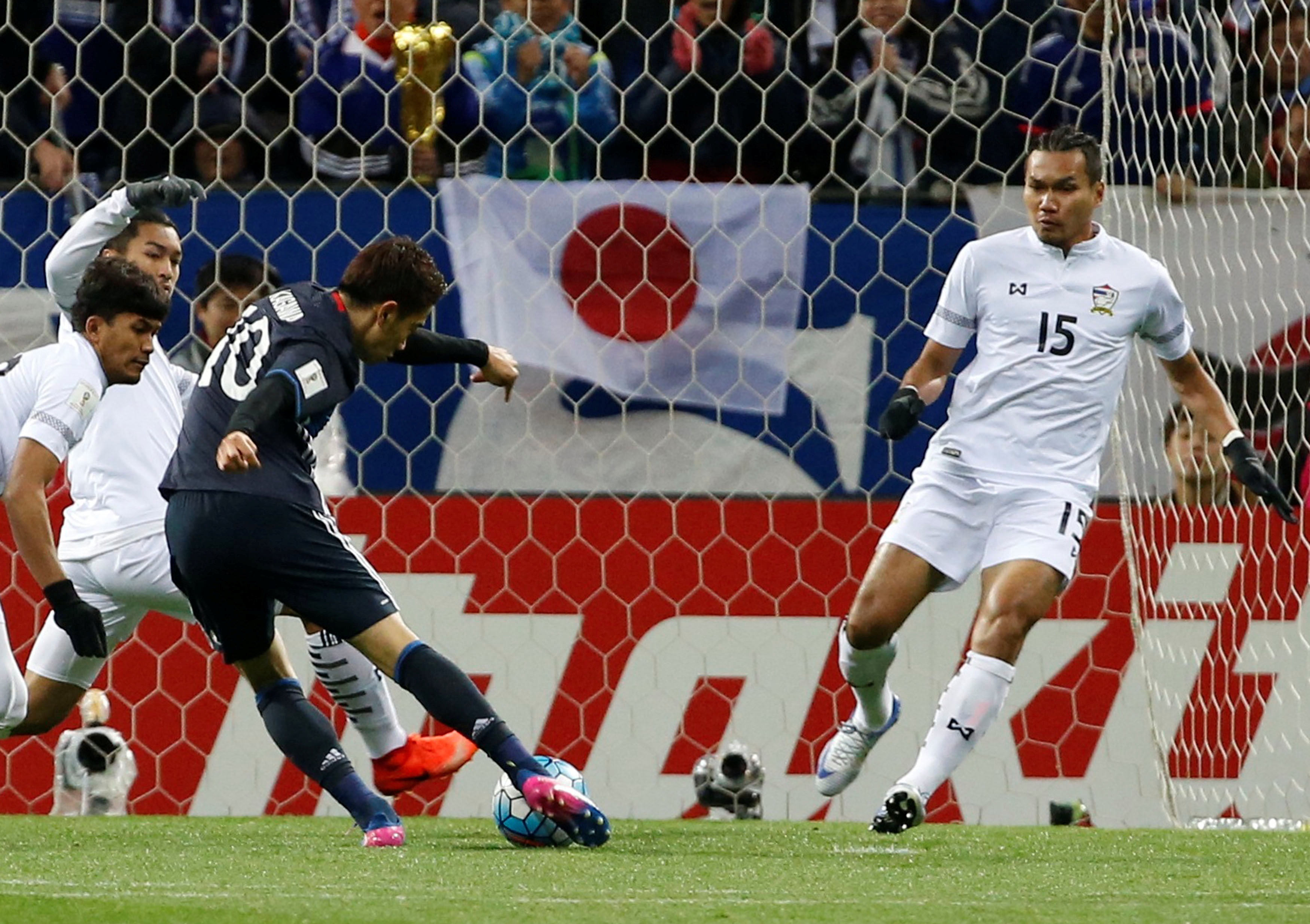 tran Nhat Ban vs Thai Lan anh 3