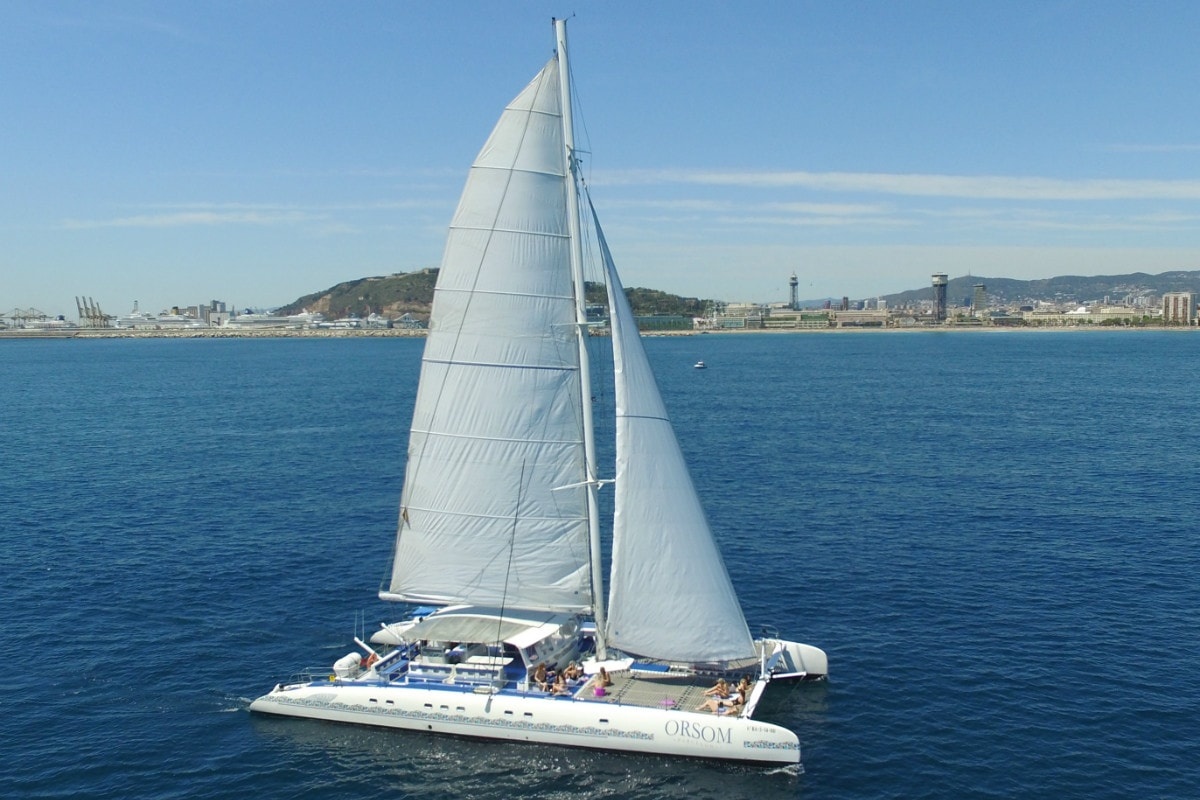 Tien ve Sunderland cuu 3 nguoi anh 1