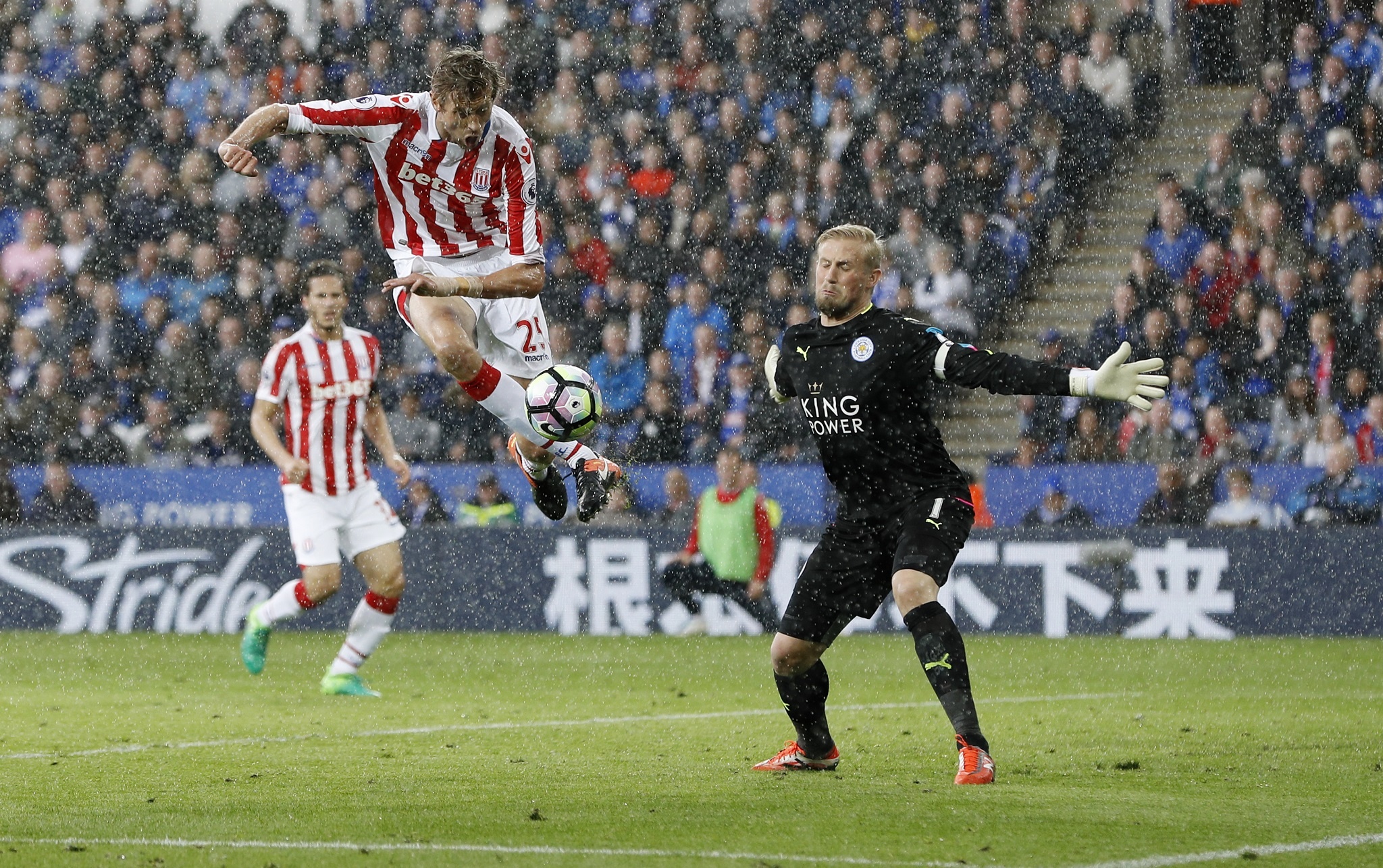 Tran Leicester vs Stoke City anh 8
