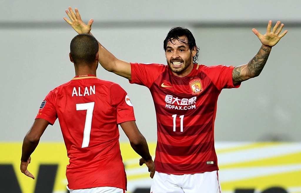 Trận Guangzhou Evergrande vs Shanghai SIPG ảnh 1 Tran Guangzhou Evergrande vs Shanghai SIPG anh 1