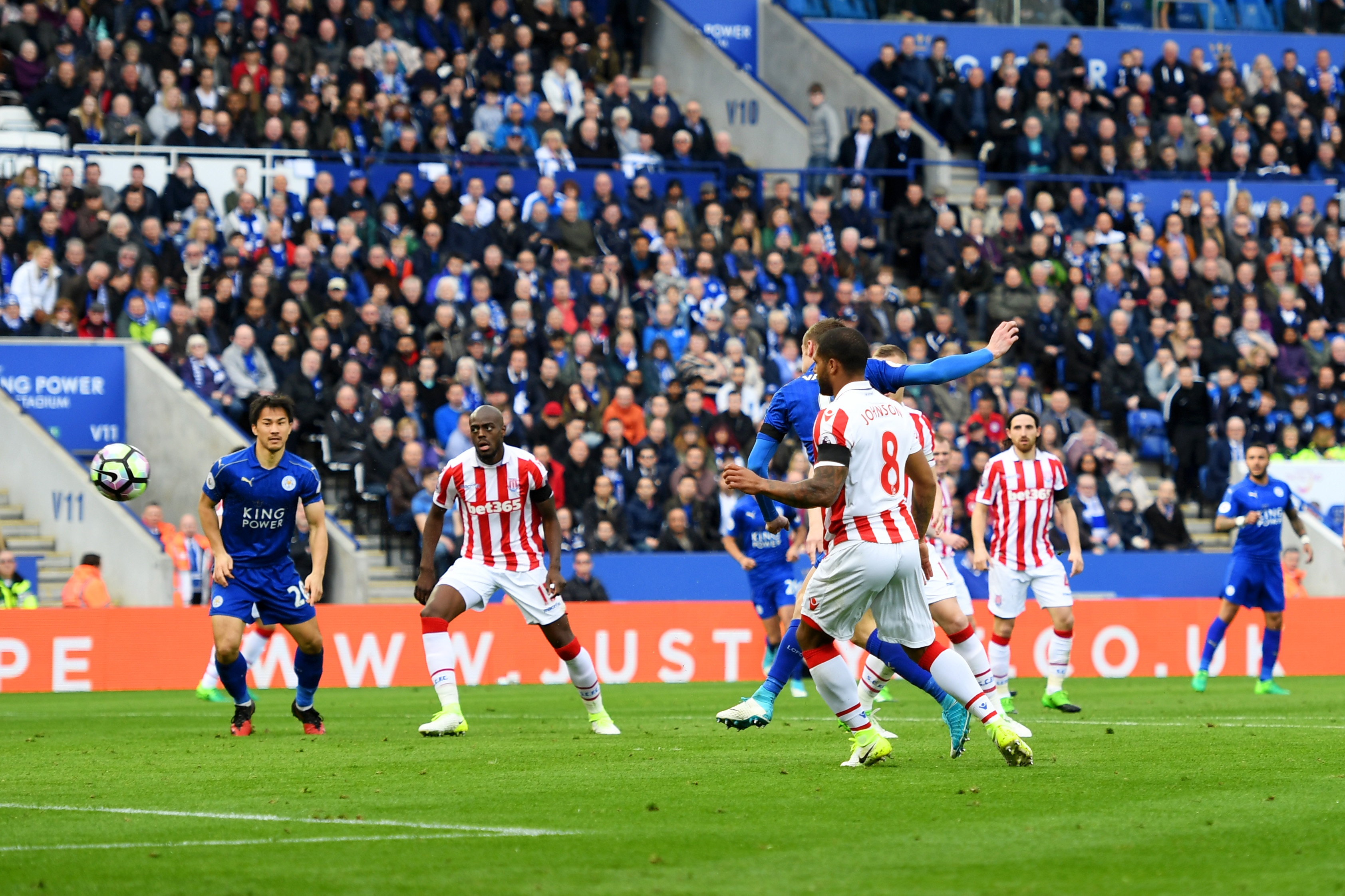 Tran Leicester vs Stoke City anh 5