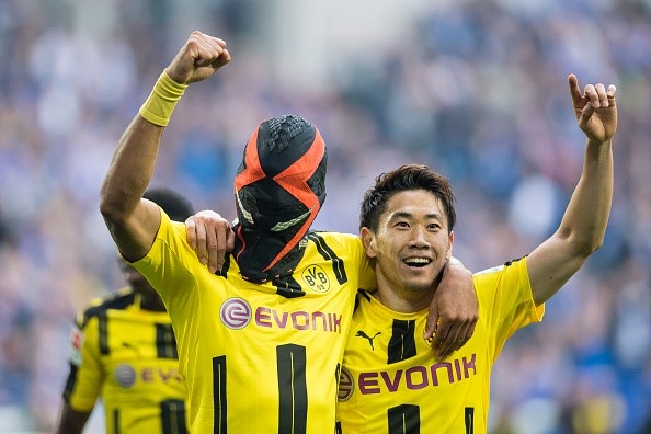 ‘Tuc nuoc vo bo’, Dortmund trung phat Aubameyang hinh anh