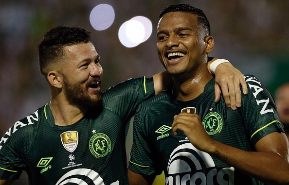 CLB co 19 cau thu tu nan thang doi vo dich Nam My hinh anh