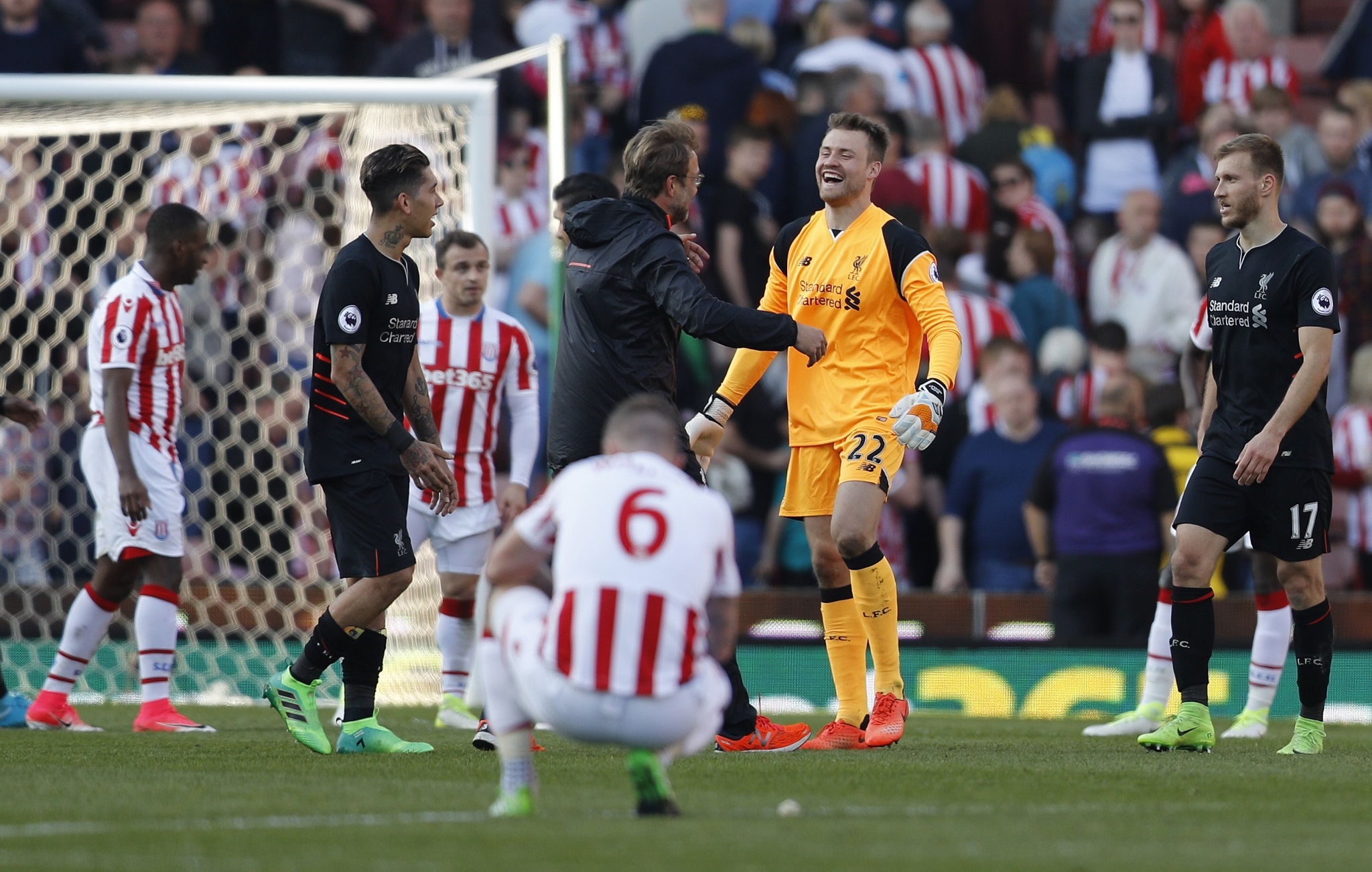 Tran Stoke City vs Liverpool anh 10