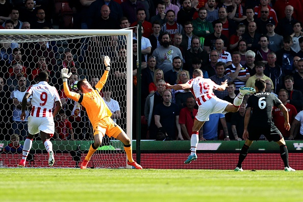 Tran Stoke City vs Liverpool anh 4