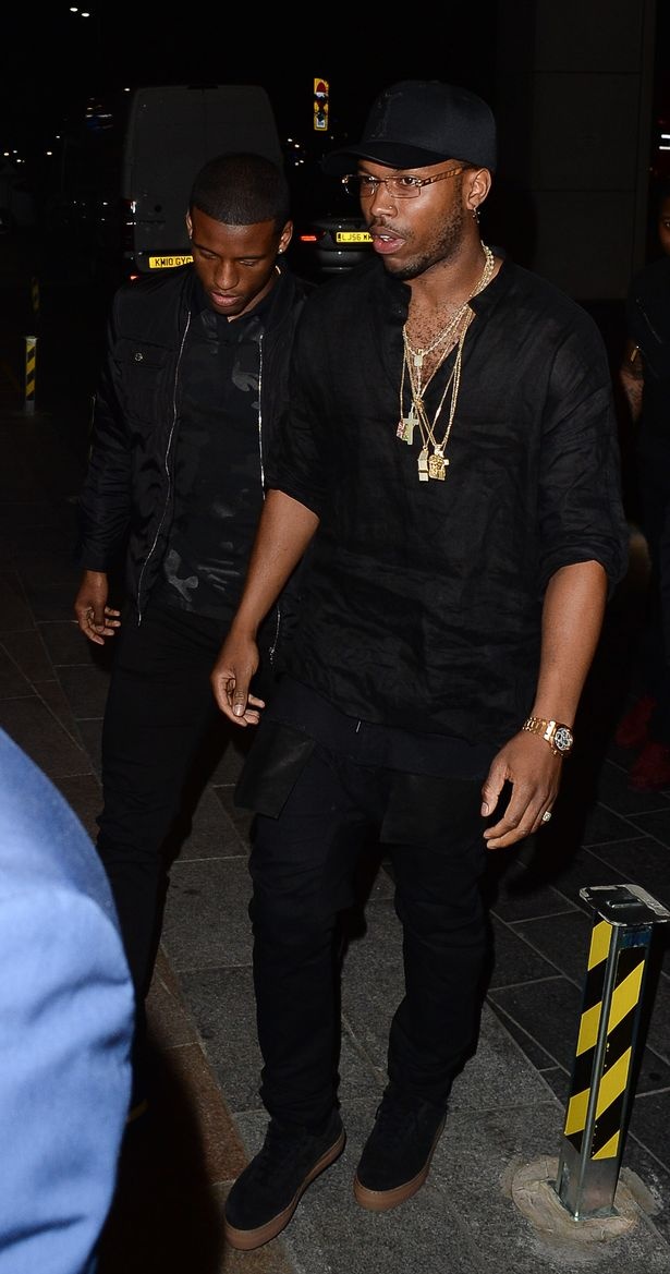 Sturridge khoe rang vang anh 2