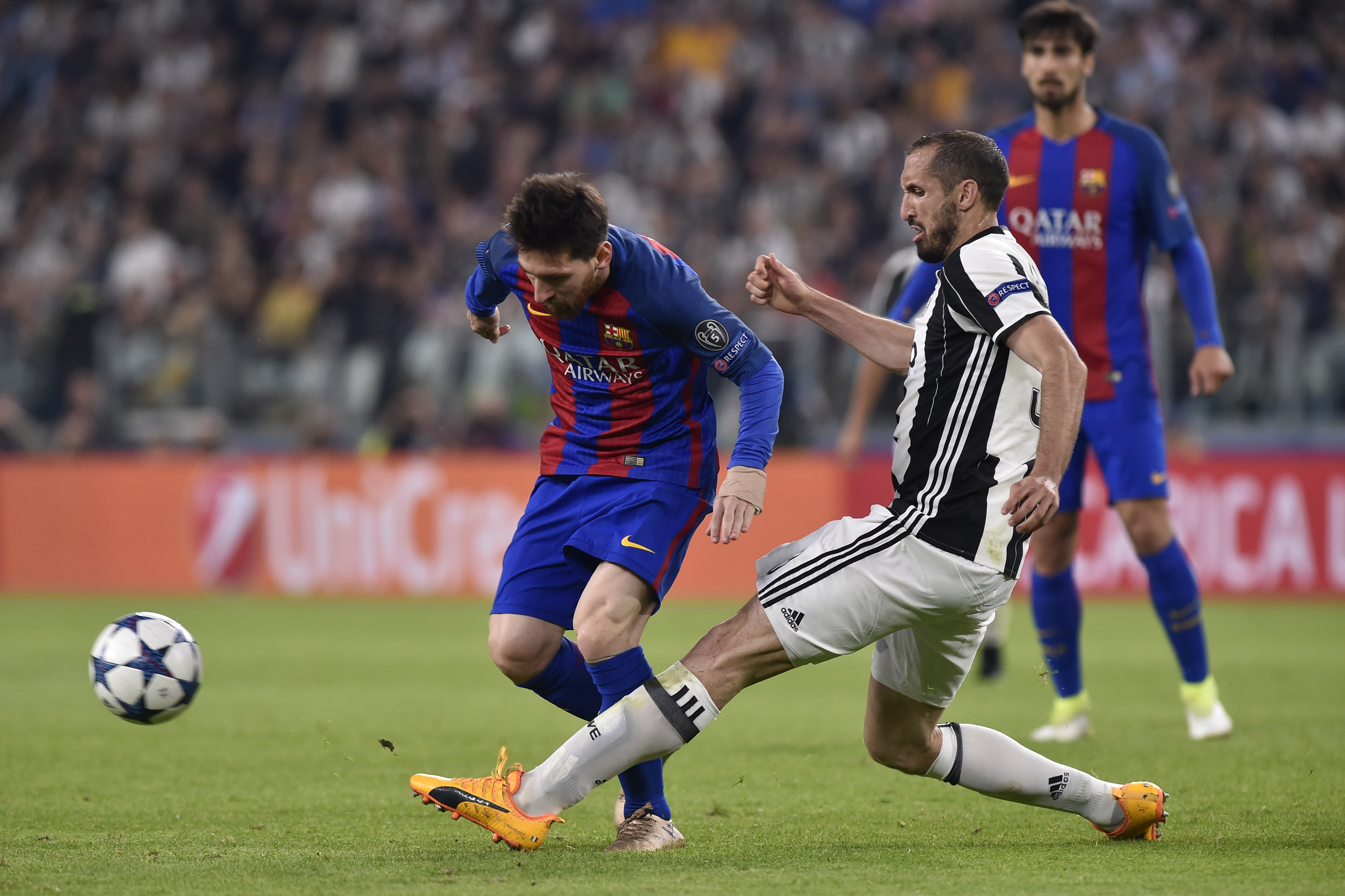 Tran Juventus vs Barcelona anh 14