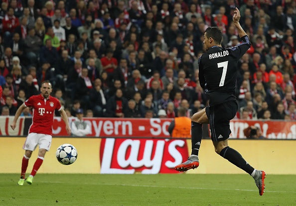 tran Bayern Munich vs Real anh 4