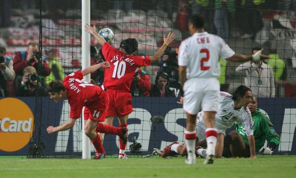 Alonso va Lahm chia tay Champions League anh 10