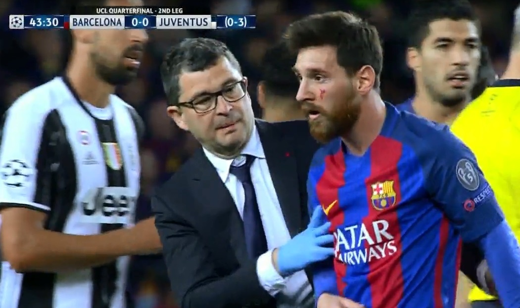 Messi nga dap mat xuong san anh 4