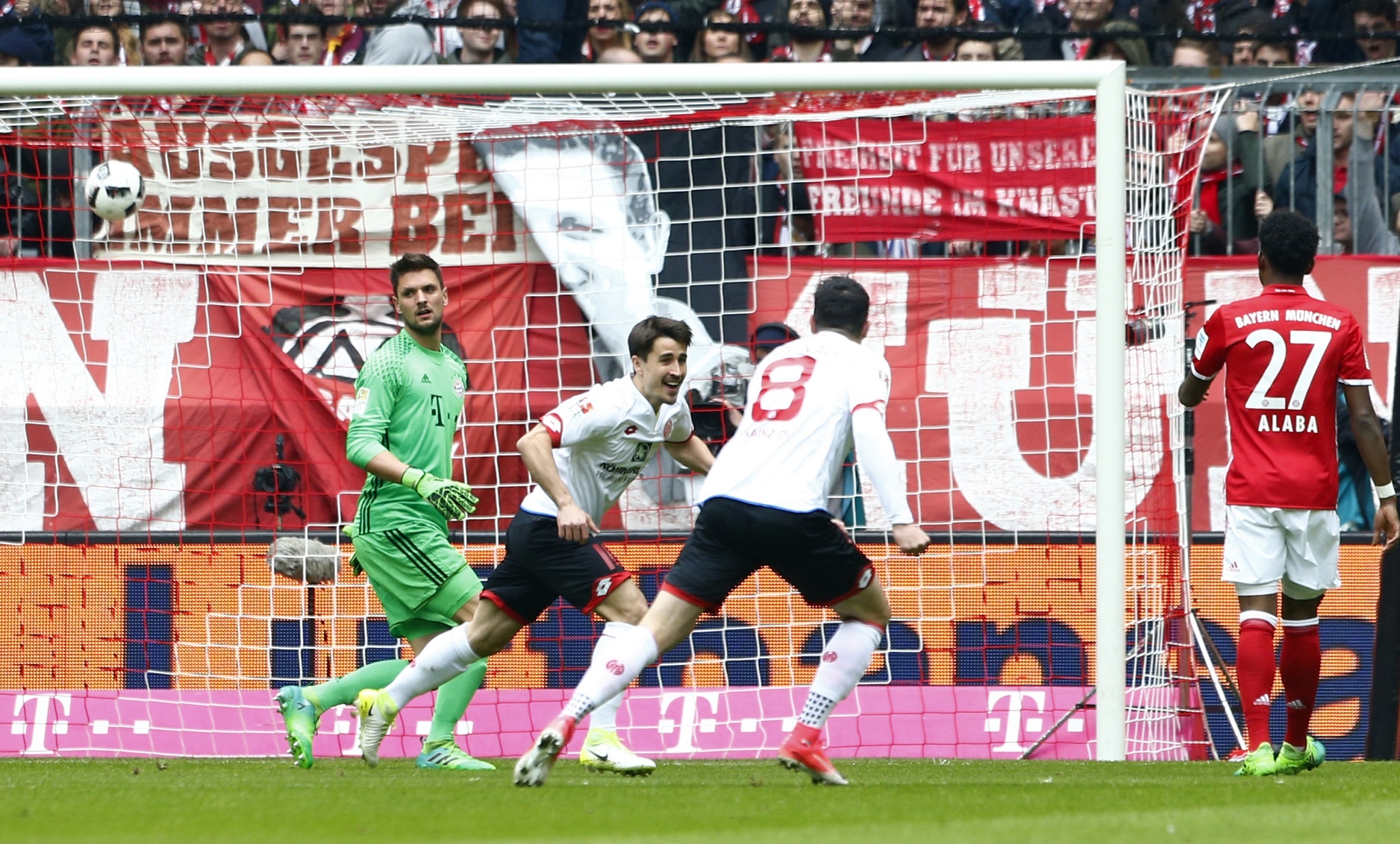 Tran Bayern vs Mainz 05 anh 3