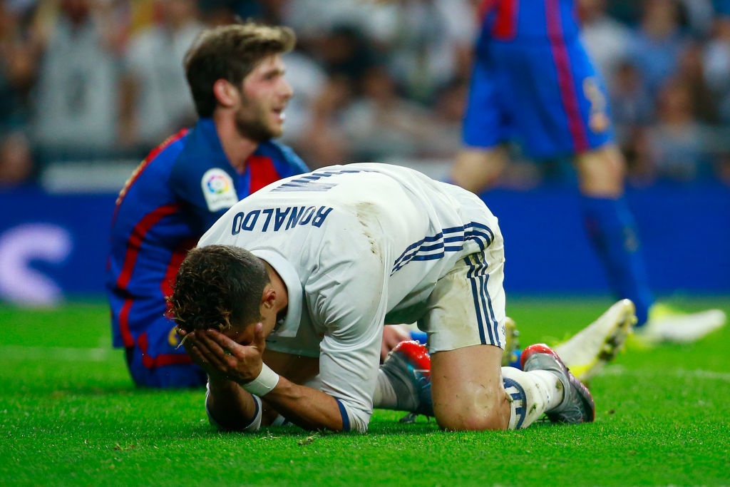 Hien tuong lan dau tien xay ra trong lich su Real hinh anh