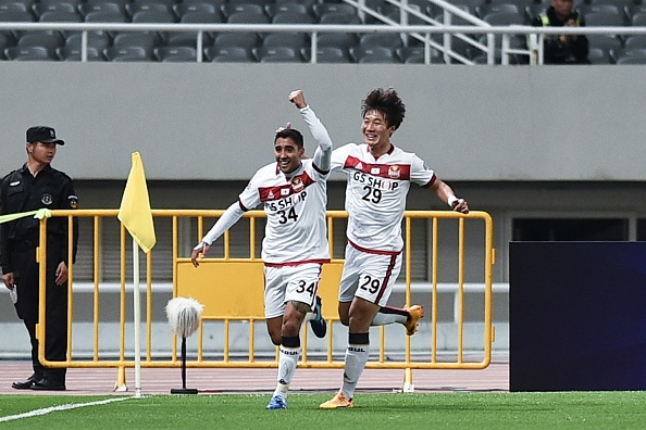 Shanghai SIPG vao vong 1/8 cup chau A anh 2