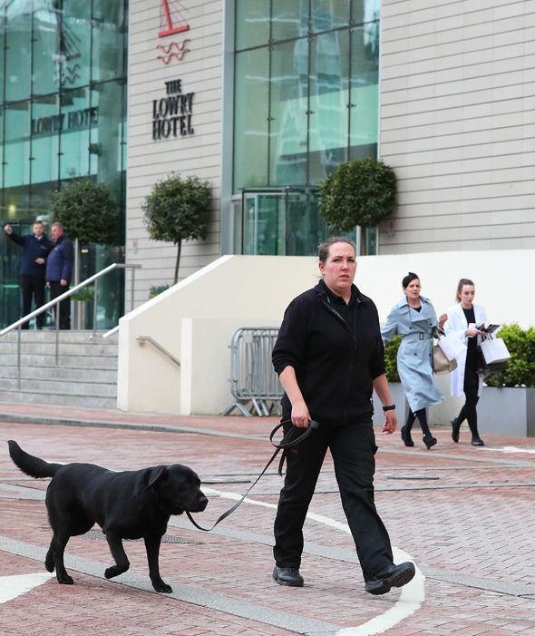 tran Man City vs MU anh 2