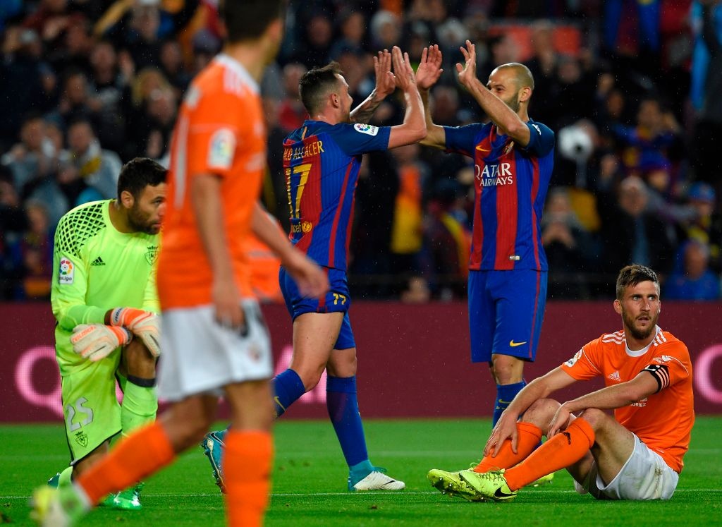 Mascherano ghi ban dau tien cho Barcelona anh 13