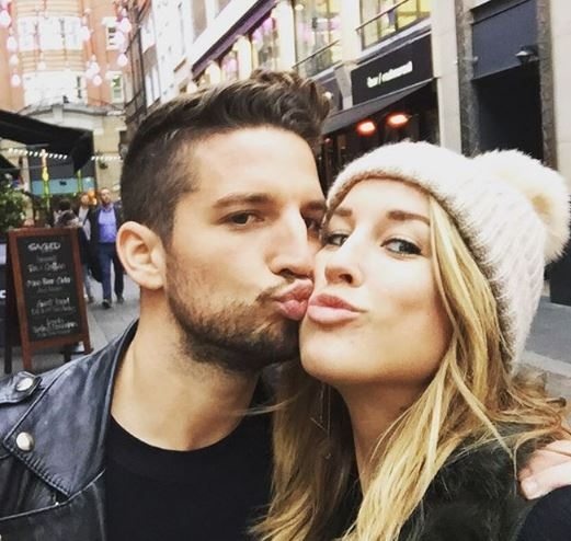 tương lai Dries Mertens bị vợ chi phối ảnh 1 tuong lai Dries Mertens bi vo chi phoi anh 1