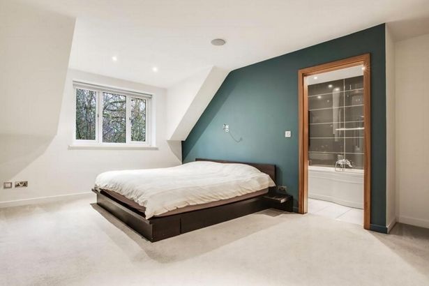 Fellaini rao ban biet thu anh 11