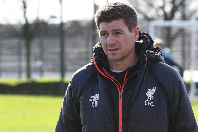 Gerrard hoan tat mong muon sinh quy tu sau khi co 3 co con gai hinh anh