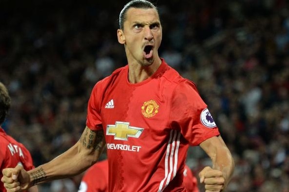 Ibra lan dau len tieng sau ca phau thuat cuu van su nghiep hinh anh