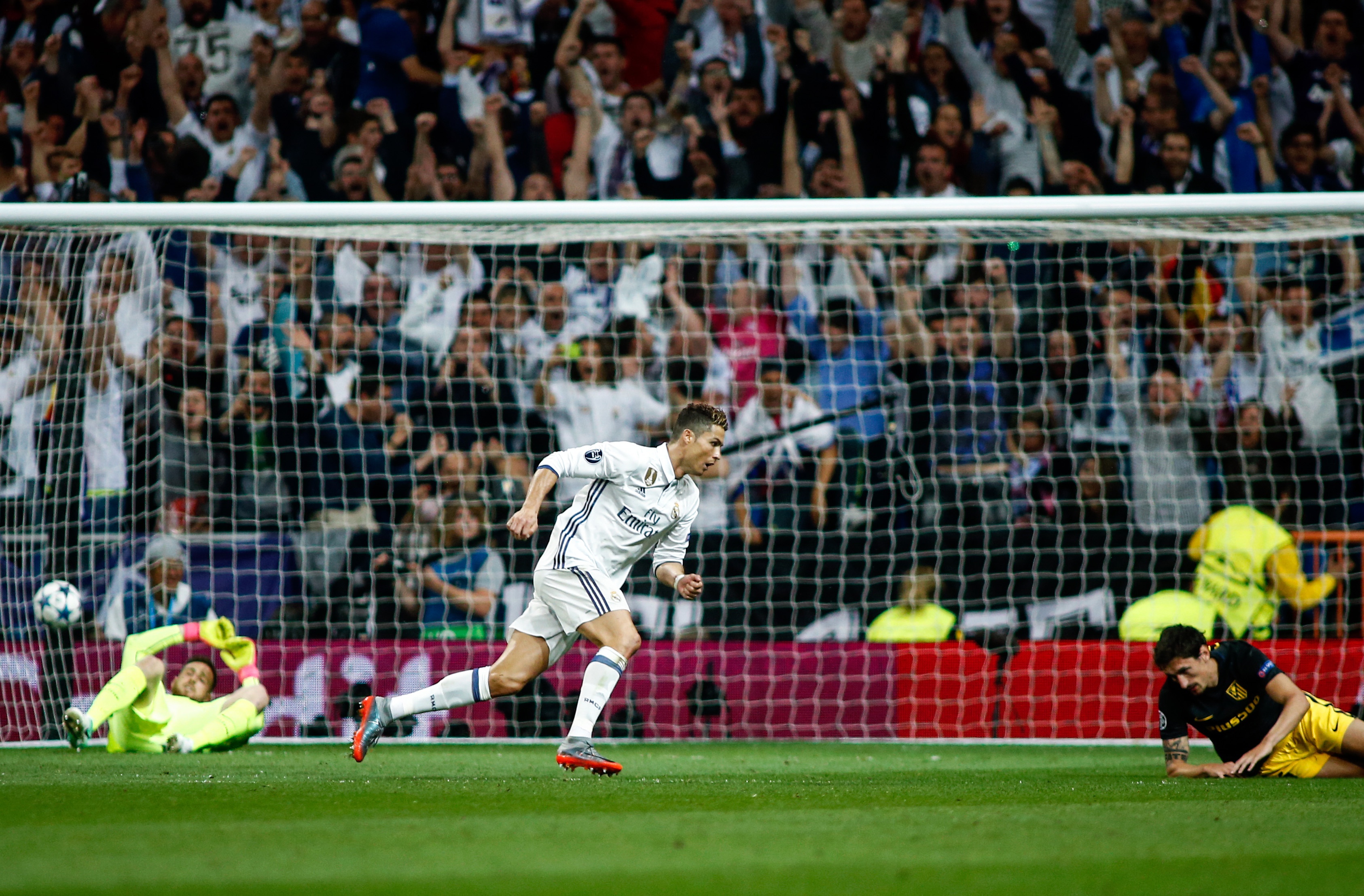 20 ky luc ghi ban vi dai cua Ronaldo anh 19